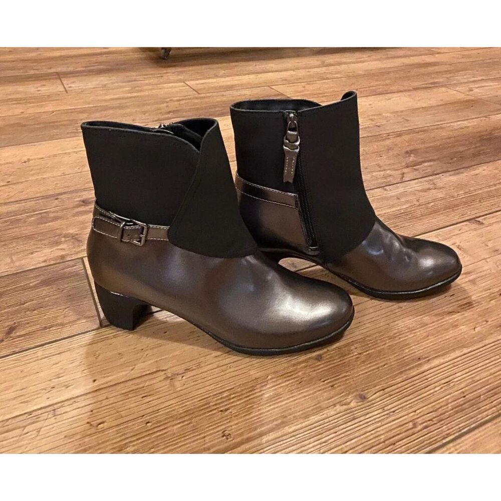 Softwalk Gray Metallic / Black Puddles Boots Women's Size 7.5 Rn #1553-051